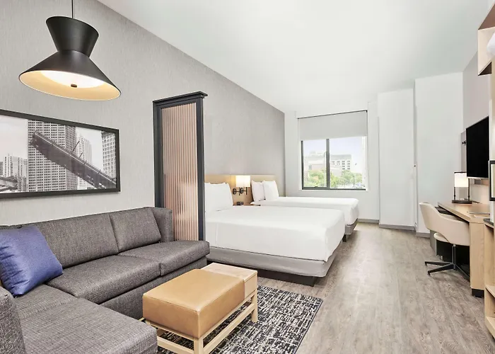 Hyatt Place Chicago Medical/University District