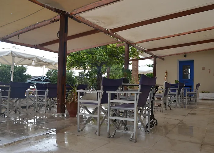 Rozos Hotel