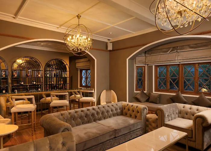 The Bellwood Manor