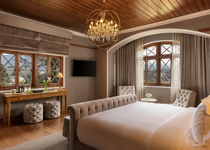 The Bellwood Manor