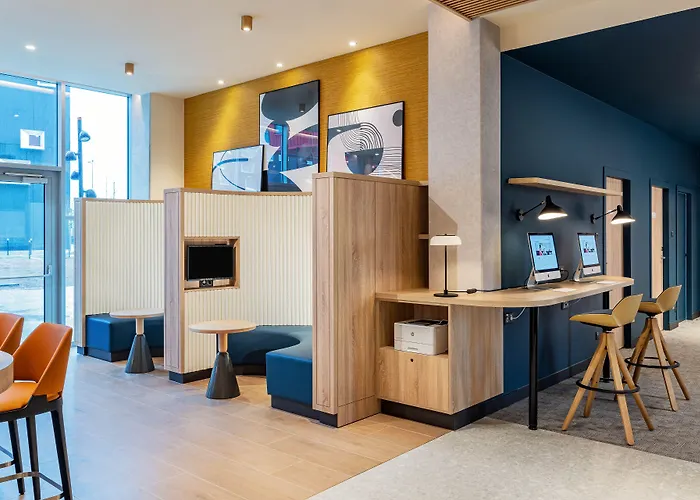 Courtyard By Marriott Paris Charles De Gaulle Central Airport