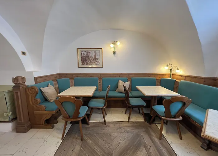 Kaiserkrone Charming Retreat