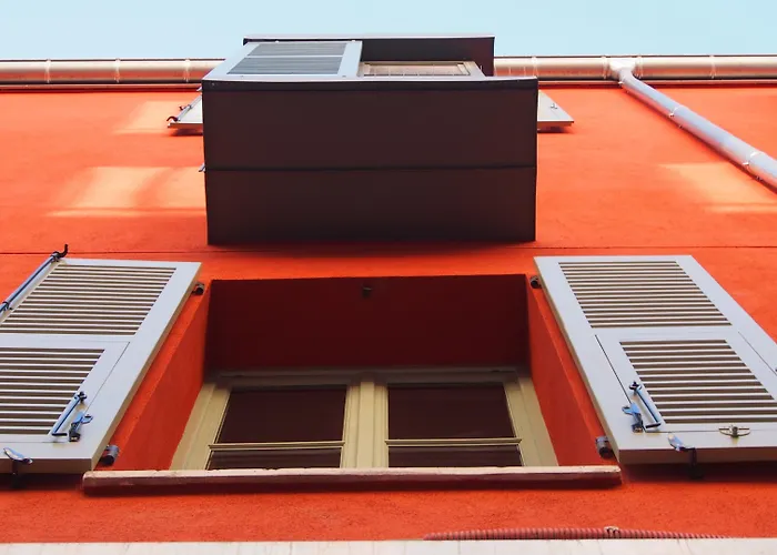 L'Abeille - Boutique Apartments