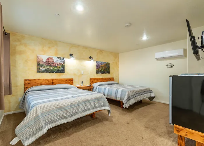 Hurricane Hideaway Lodging