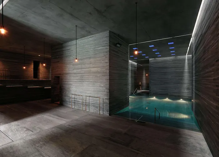 7132 Hotel