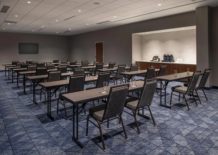 Courtyard By Marriott Olympia