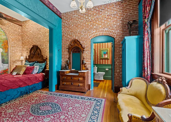 The Peerless Hotel
