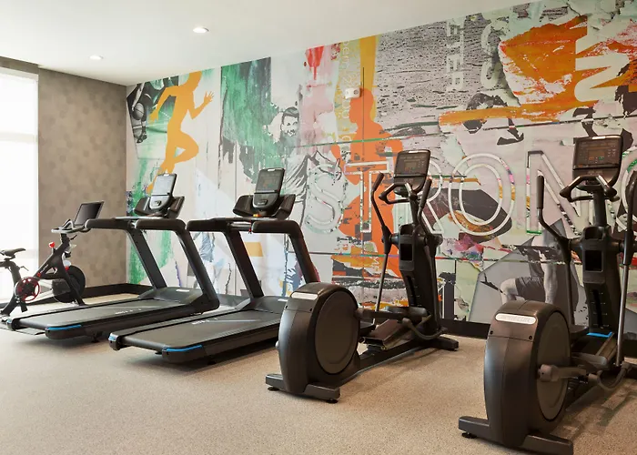 La Quinta Inn & Suites By Wyndham Mount Laurel Moorestown
