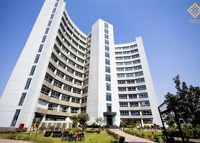 Jashore It Park Hotel And Resort