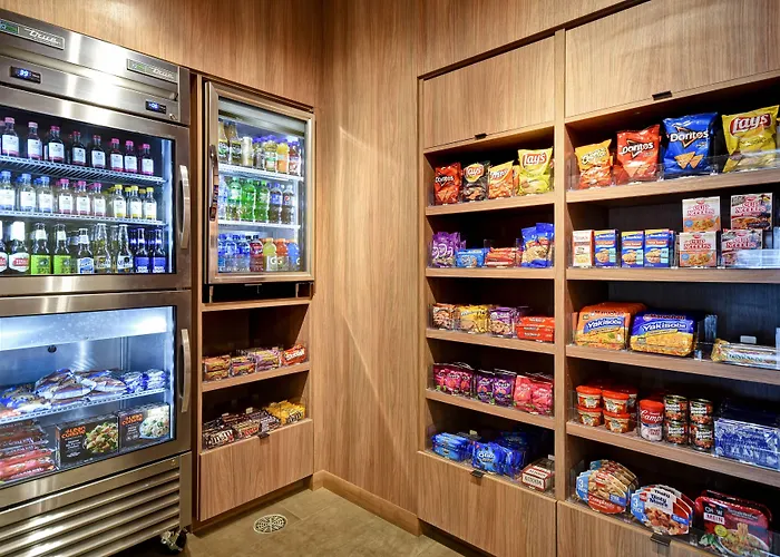 Fairfield Inn & Suites By Marriott Milwaukee North
