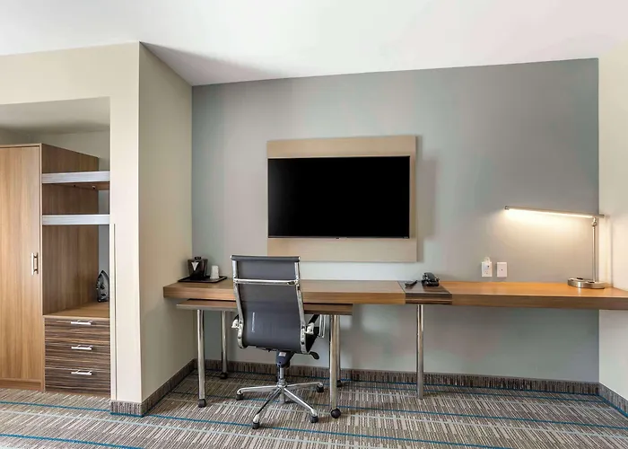 Mainstay Suites North - Central York