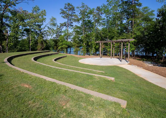 Lakeside Lodge Clemson