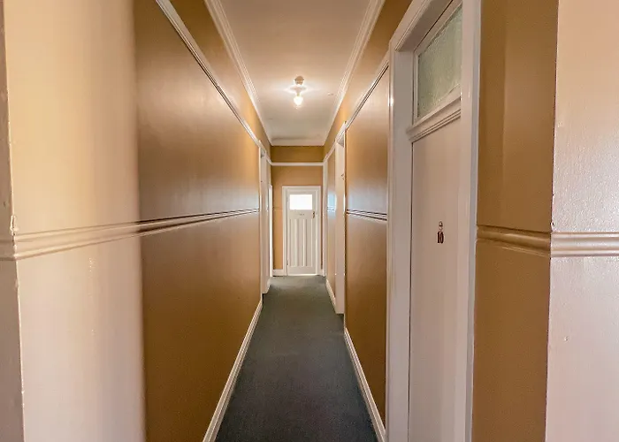 Commercial Hotel Bega