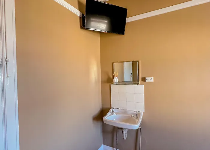 Commercial Hotel Bega