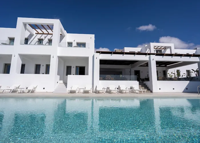 Kouros Blanc Resort&Suites