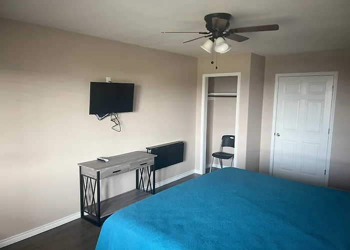 The 409 Bolivar Beach Hotel