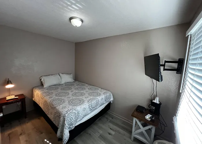 The 409 Bolivar Beach Hotel