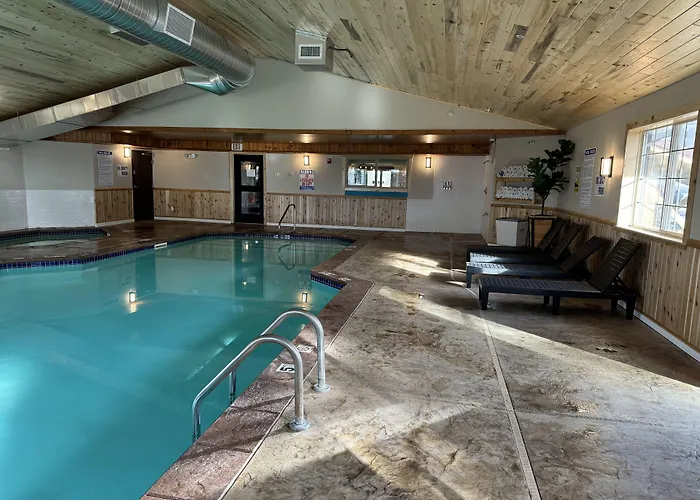 Crossroads Hotel