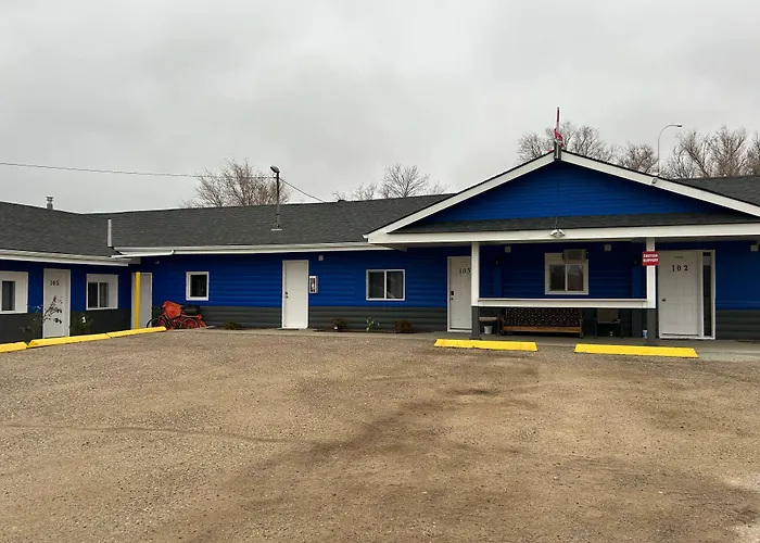 Riverside Motel And Suites