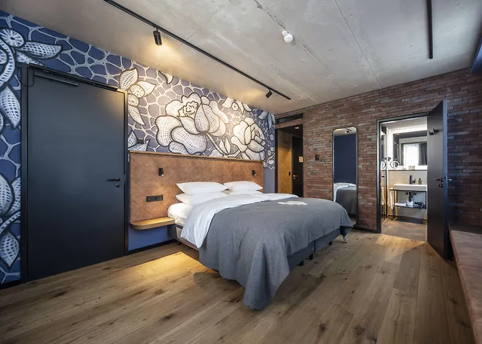 Liebesbier Urban Art & Smart Hotel