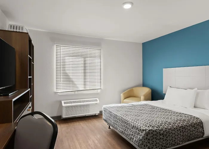Woodspring Suites Greeley