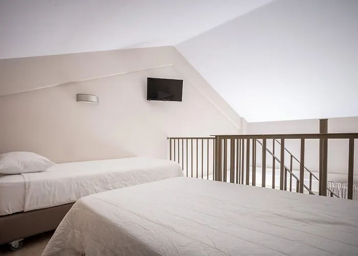 Royalty Suites Seaside
