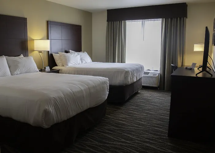 Cobblestone Hotel & Suites - Two Rivers