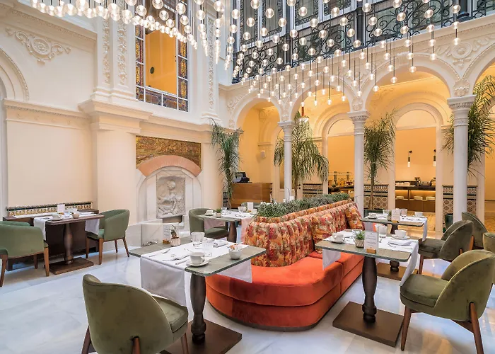 Palacio Gran Via Royal Hideaway