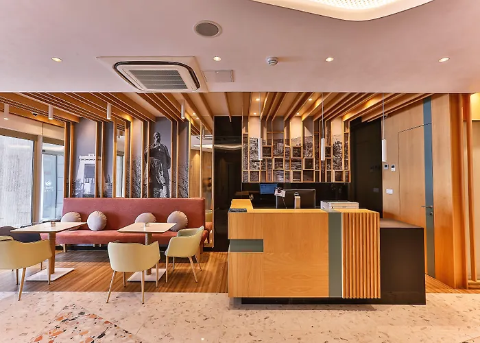 Carine Hotel Centar