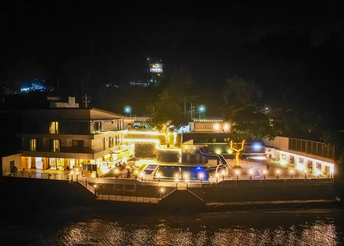 Costa Del Subic