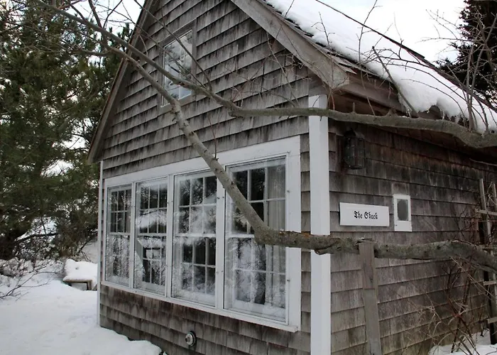 Romantic Cabin Retreat For Couples In Cape Cod Bay Near Provincetown