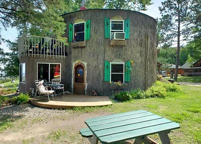 Utterly Unique Pet-Friendly Vacation Cottage In Walker, Minnesota