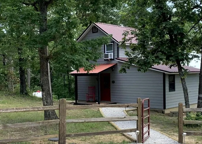 Cozy Cabin Rental Near Ozark National Forest For A Relaxing Weekend Getaway In Arkansas