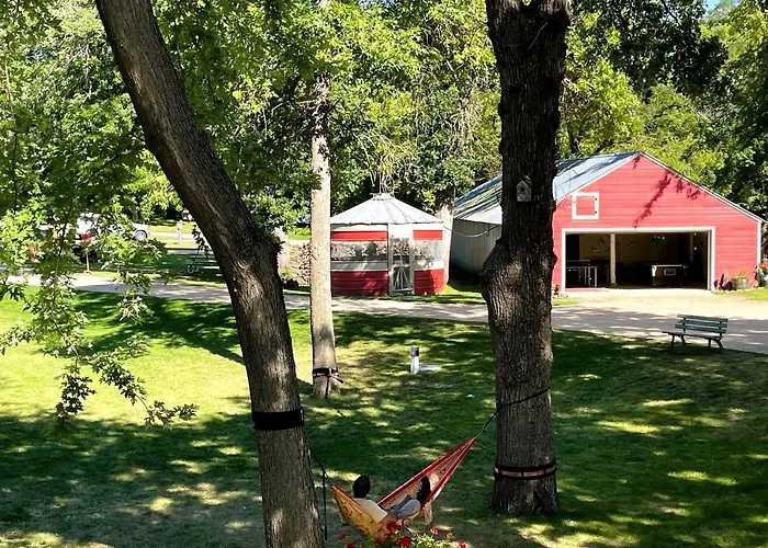 Charming Pet Friendly Cabin For 8 In Fergus Falls, Minnesota