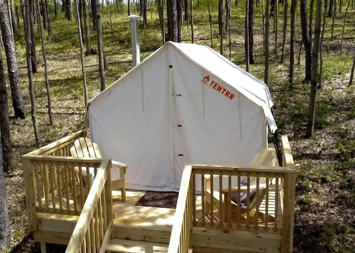 Luxurious Safari Tent In Cooperstown, Ny - Perfect Glamping Spot For A Romantic Getaway