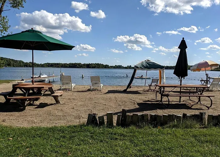 Cute Lakeside Cabins For Glamping Stays In Fergus Falls, Minnesota