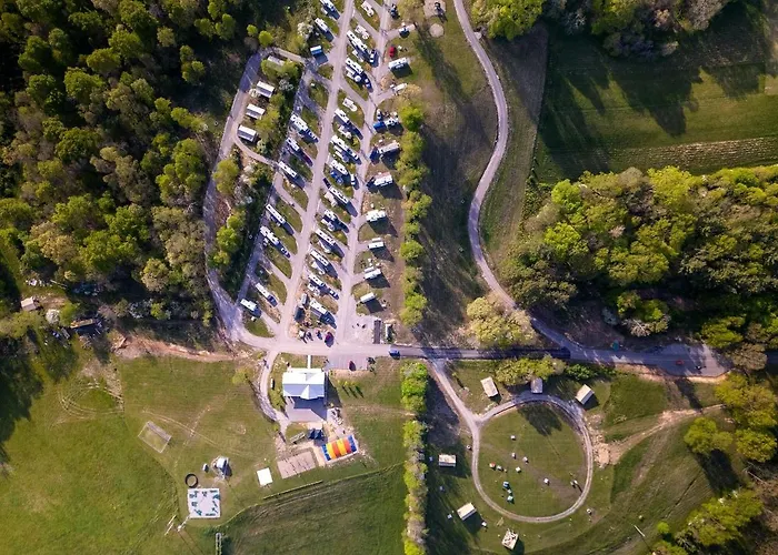 Beautiful Tented Cabin Nestled Amidst Trees With Incredible Hiking Trails Near In Logan, Ohio