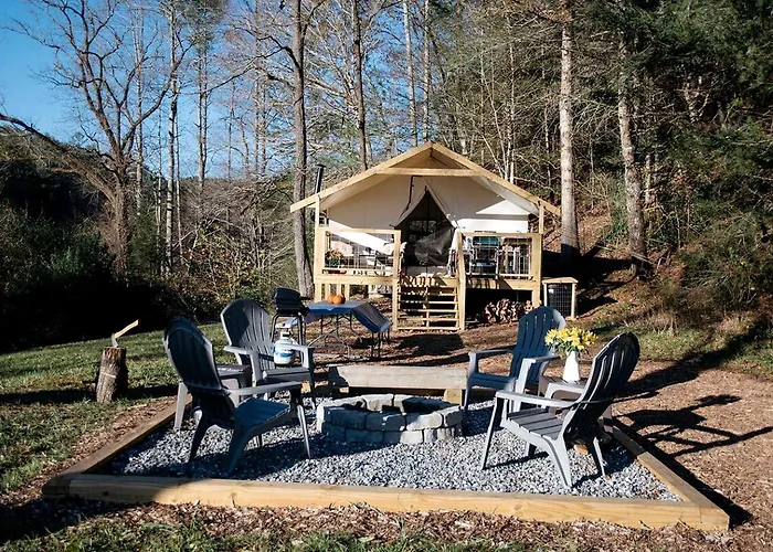 Heated North Carolina Glamping Rental Surrounded By Pisgah National Forest