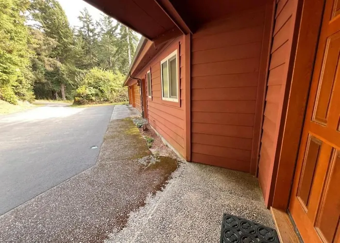 Stunning Cabin Rental With Incredible Ocean Views Along The Oregon Coast