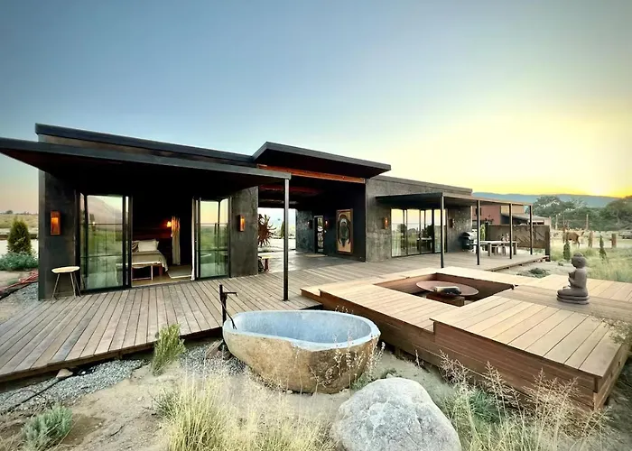 Stunning Design Rental Incredible For A Luxury Escape In Lone Pine, California
