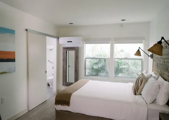 Scp Seven4One Hotel