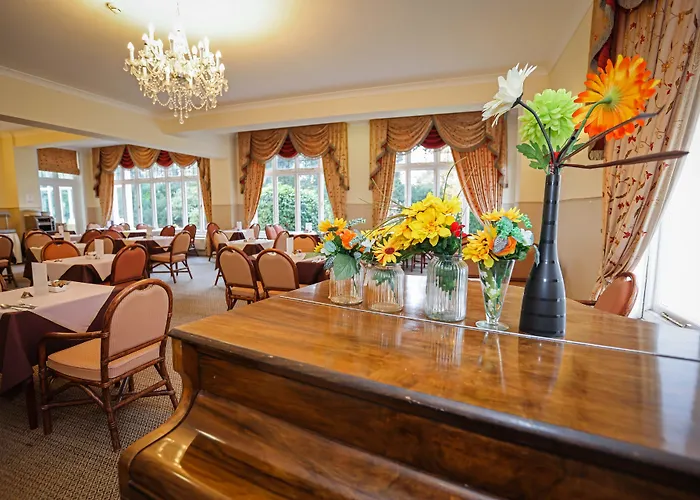 The Grove Hotel