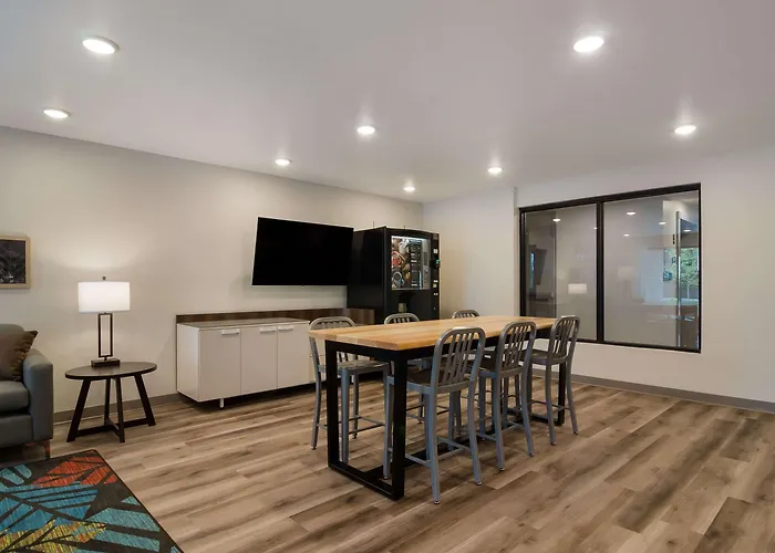 Woodspring Suites Olympia - Lacey