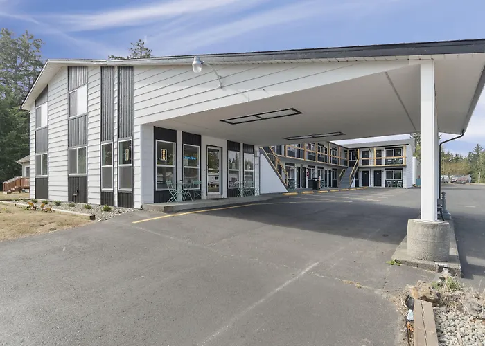 Silver Sands Motel