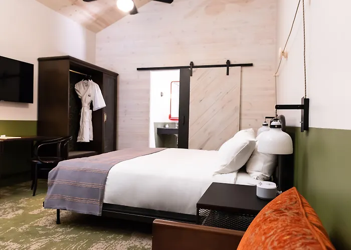 Cotton Court Hotel, By Valencia Hotel Collection