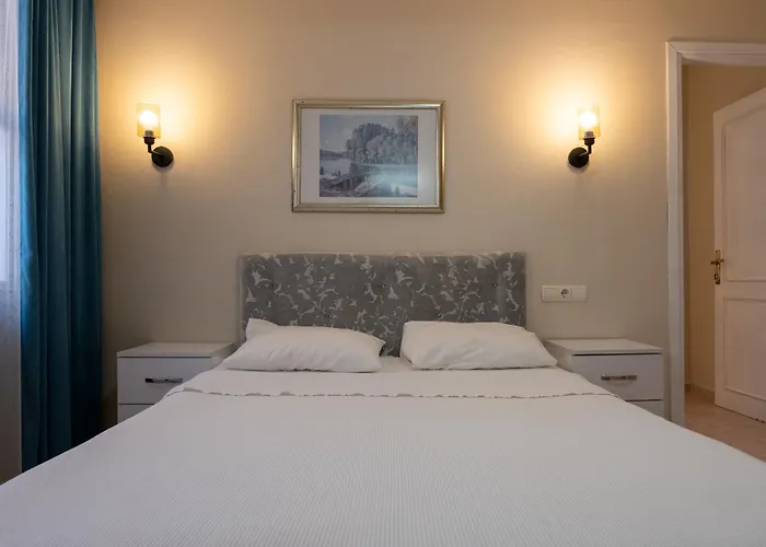 Arden Hotel