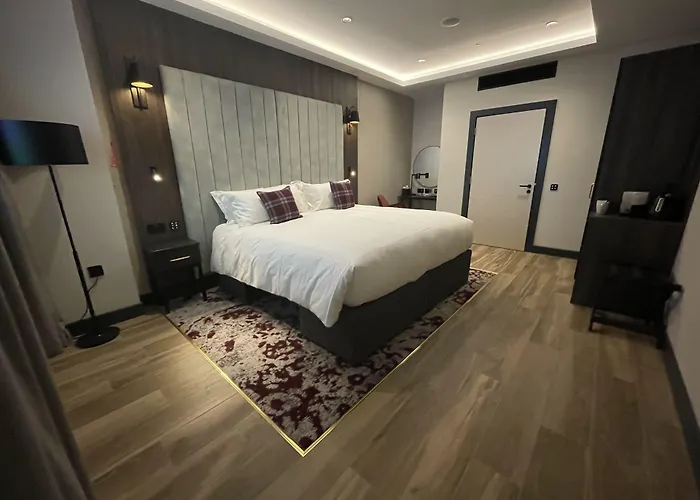 Tynecastle Park Hotel