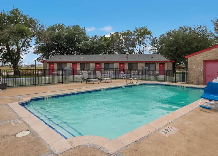 Americas Best Value Inn Lockhart Tx