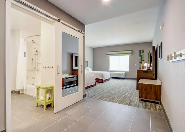 Hampton Inn & Suites Cincinnati Midtown Rookwood