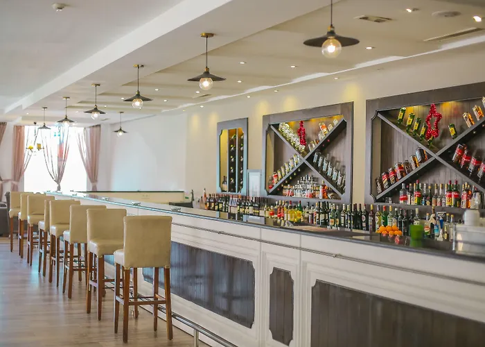 Hotel Marabout - Families And Couples Only